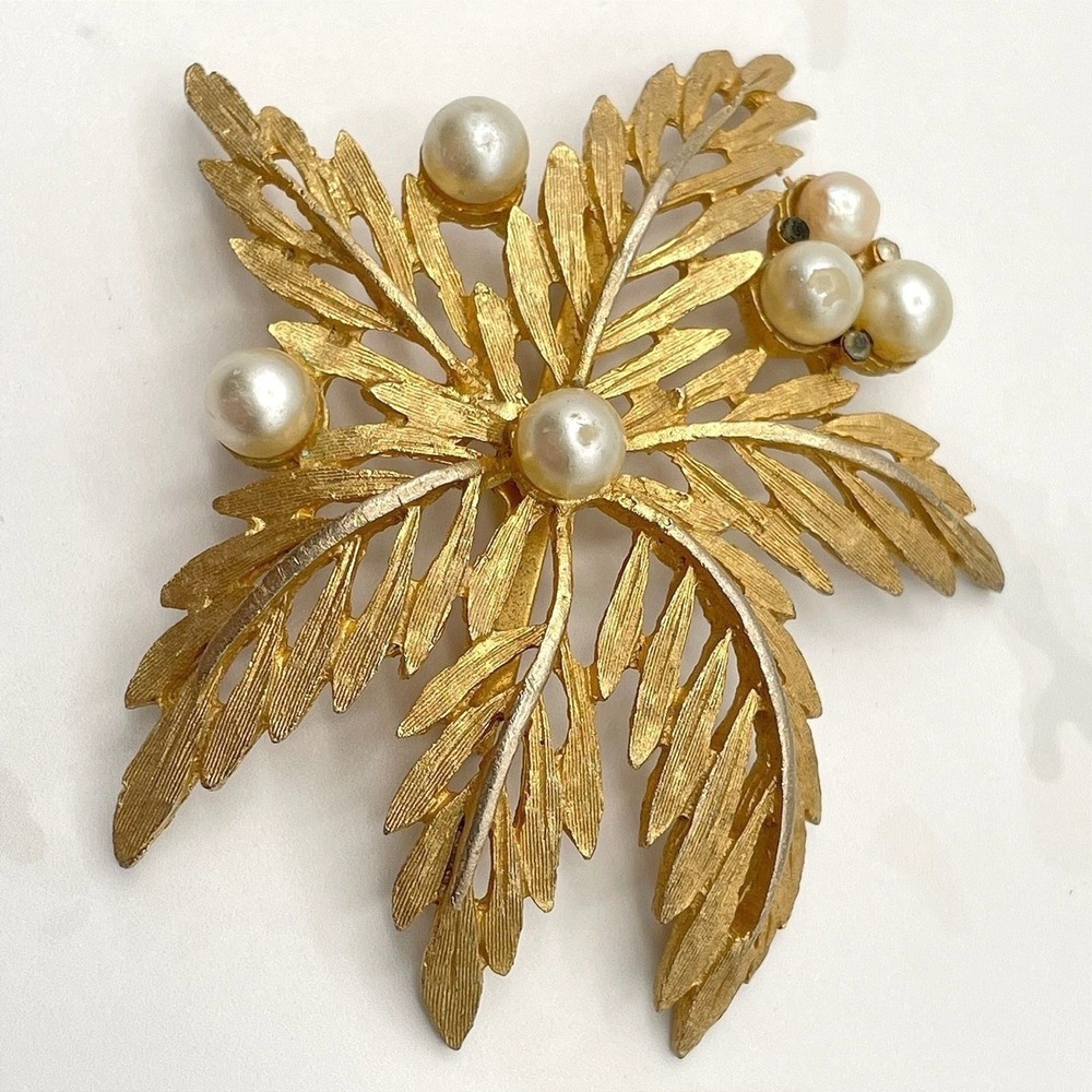Vintage Gold Plated Aluminium Palm Leaves and Simulated Pearls Brooch Pin Retro